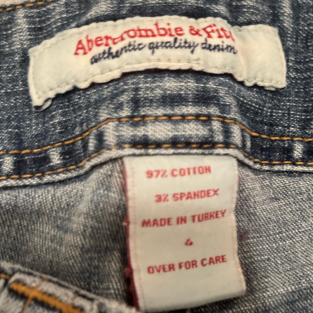 Women’s jeans